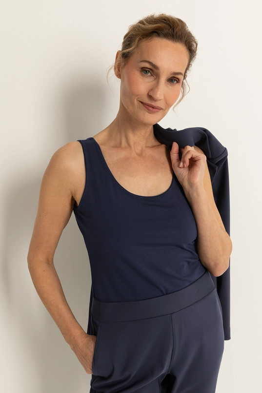 Basic mouwloze top