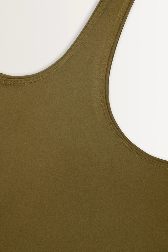 Basis stretch top