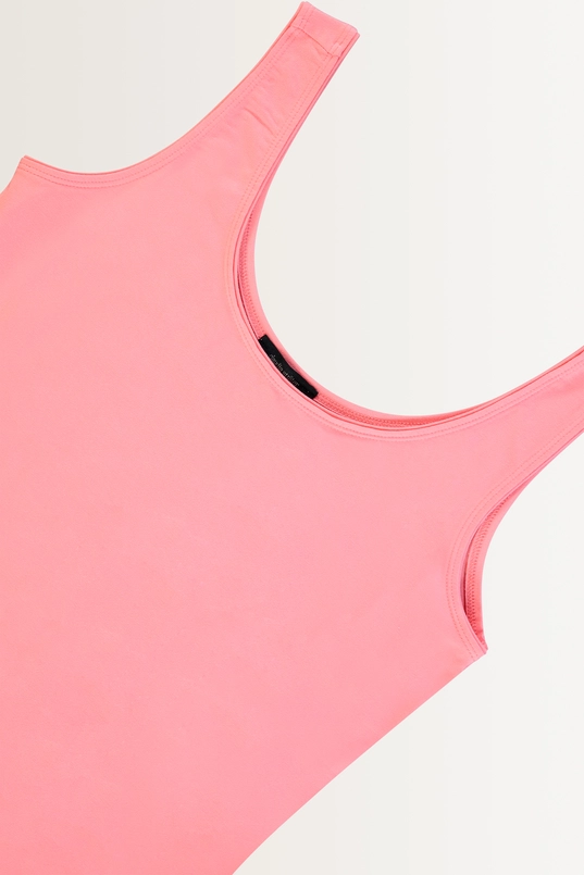 Basis stretch top
