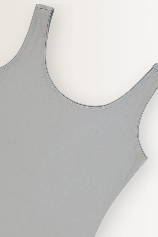 Basis stretch top