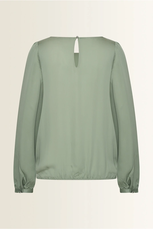 Bloezende satijnen blouse