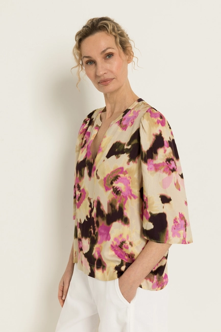 Blouse in all-over print
