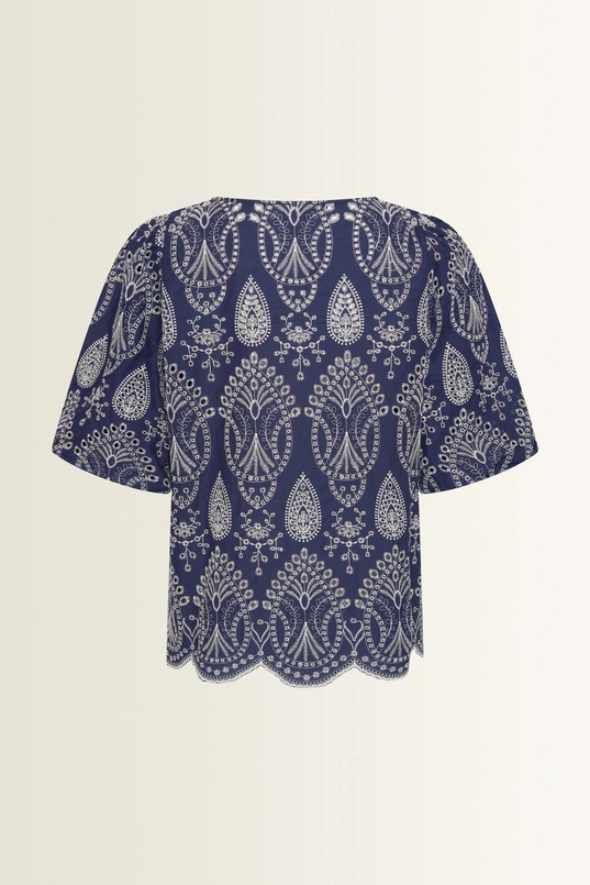 Blouse in broderie anglaise