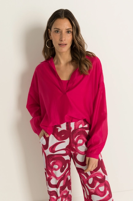 Blouse in subtiele glans