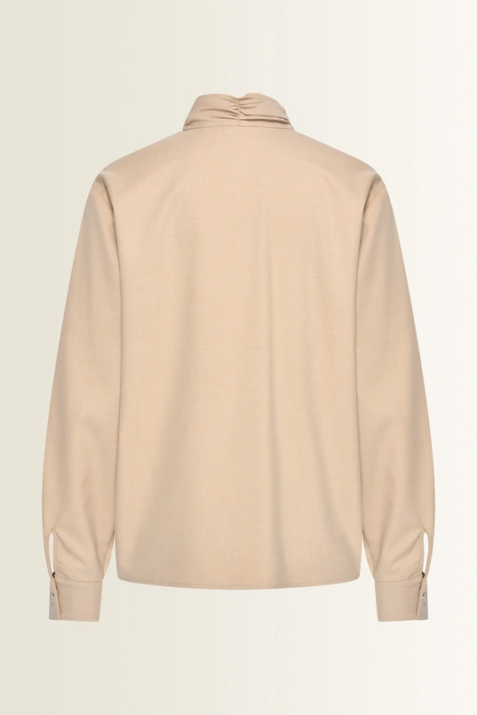 Blouse met afneembaar brochedetail