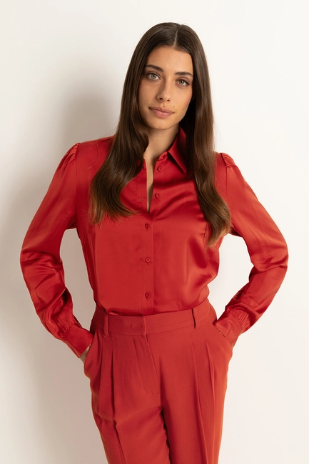 Blouse met glanzende satijnweving