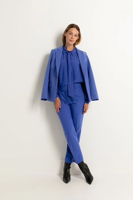 Blouse met strikkraag