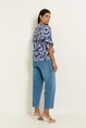 Blouse met swirlprint