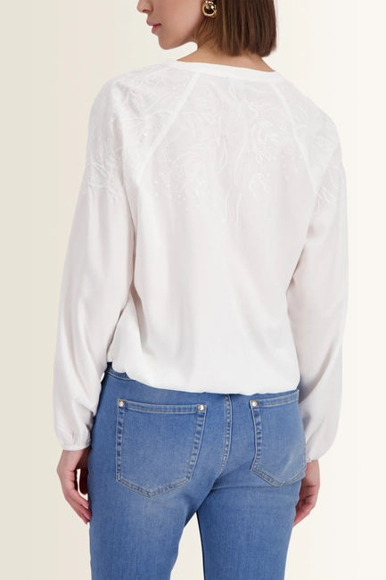 Blouse met verfijnd borduurwerk OUI