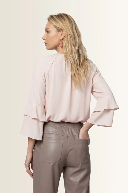 Blouse met volantmouwen en strikkoord Monari
