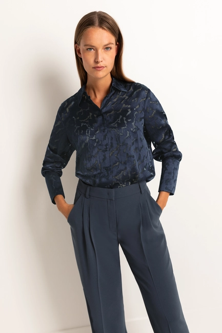 Blouse semi-transparant