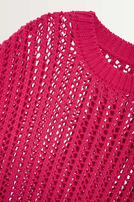 Chunky zomertop met open structuur