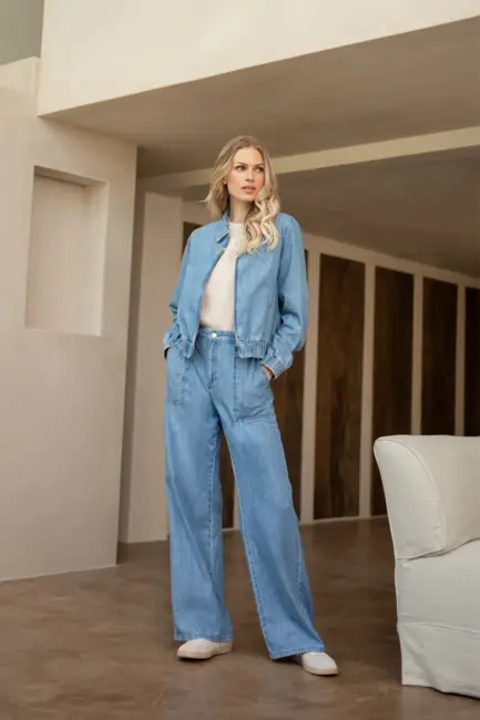 Denim jeans met wijde pijpen