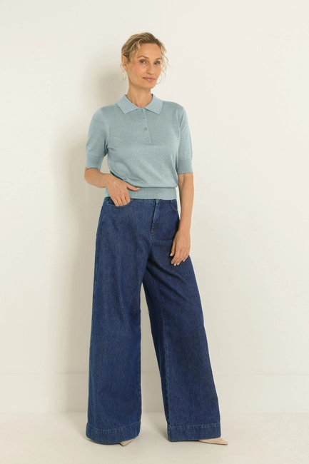 Extra wide-leg jeans