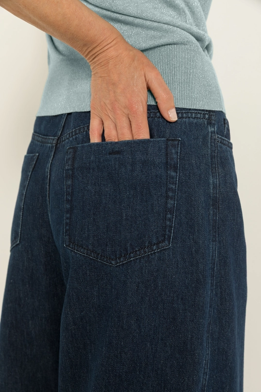 Extra wide-leg jeans
