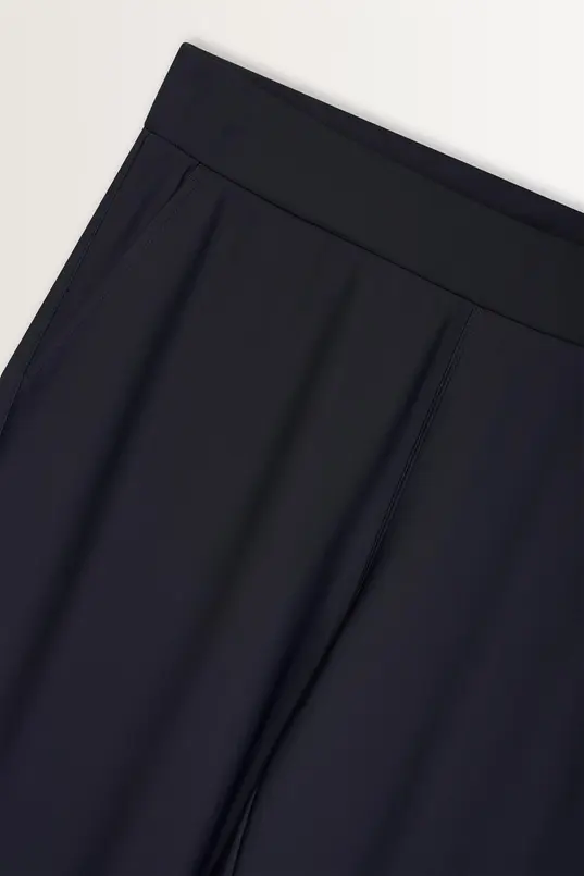 Flared broek in travelkwaliteit