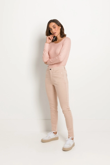 Garment-dyed skinny