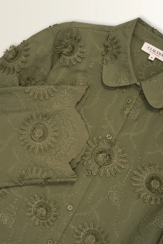 Geborduurde blouse met bloemmotief