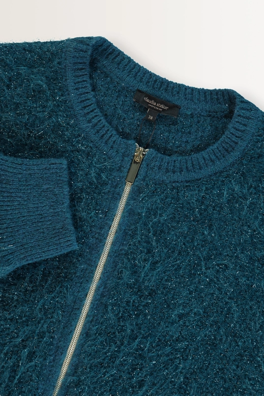 Gebreid vest van featherlook garen