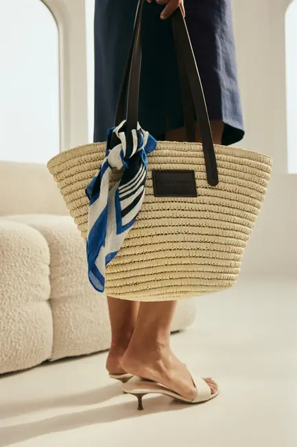 Geweven bucket bag