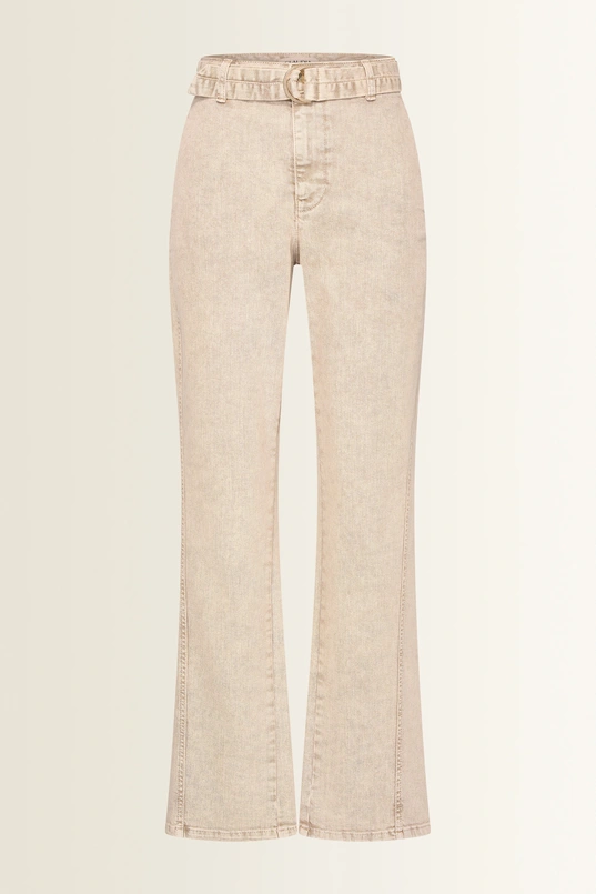 Jeans met ceintuur en verlegde zijnaad