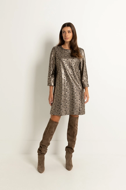 Jurk met metallic bladmotief