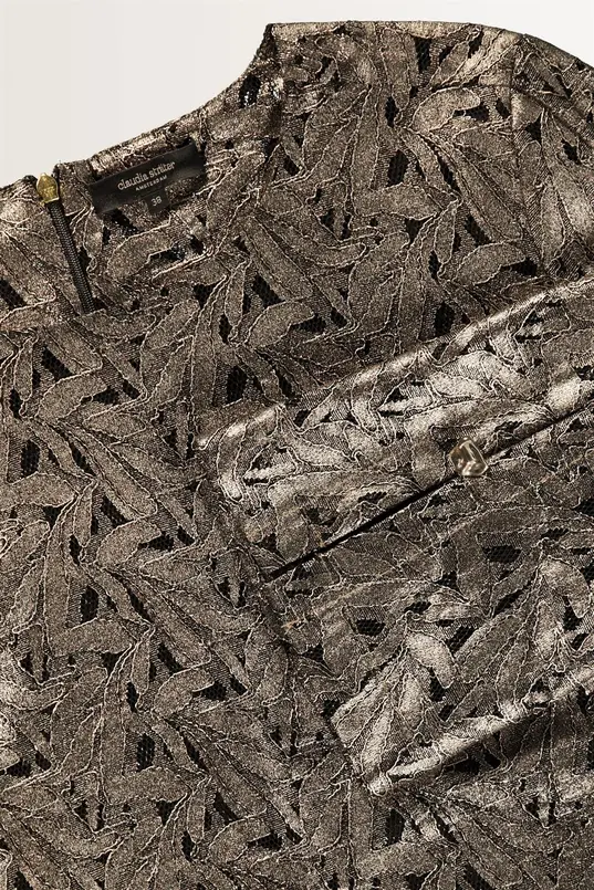 Jurk met metallic bladmotief