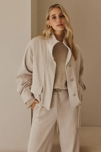 Kort jasje van corduroy
