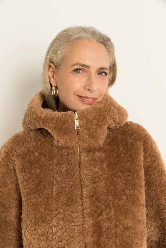 Kort keerbaar jack met faux fur en suedine look MAURA