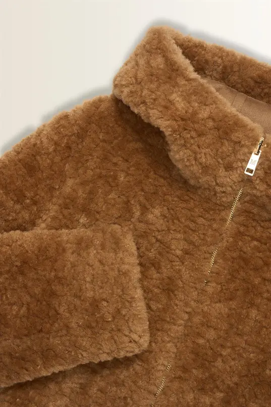 Kort keerbaar jack met faux fur en suedine look MAURA