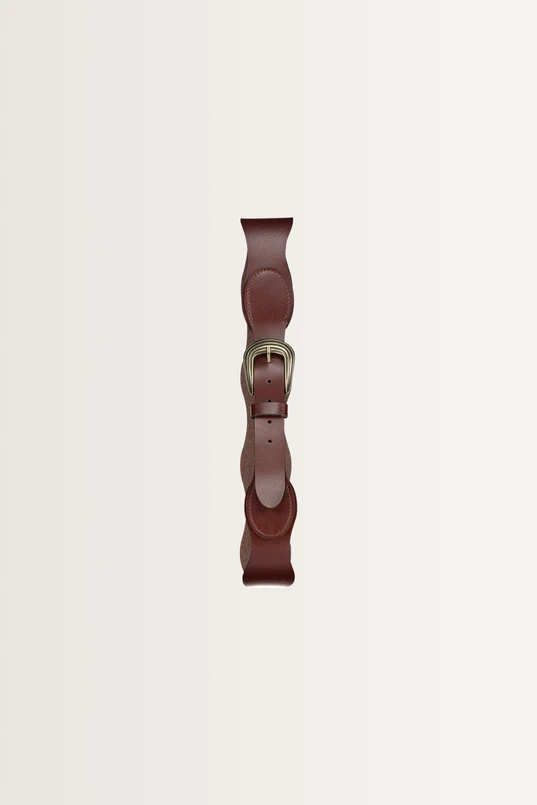 Leren riem met golvend patroon