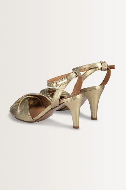 Leren sandalen met hak