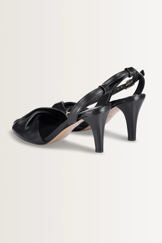 Leren sandalen met hak