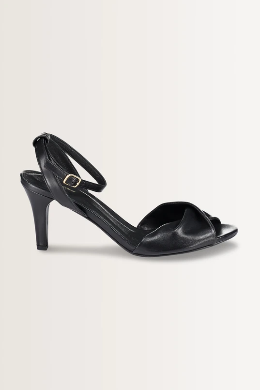 Leren sandalen met hak