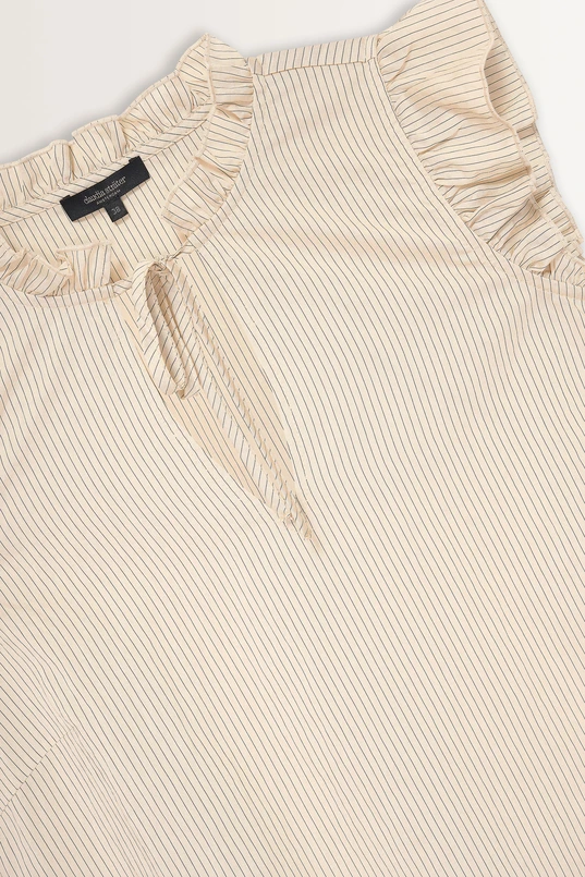 Licht getailleerde blouse met rucherand