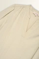Licht glanzende blouse met V-hals