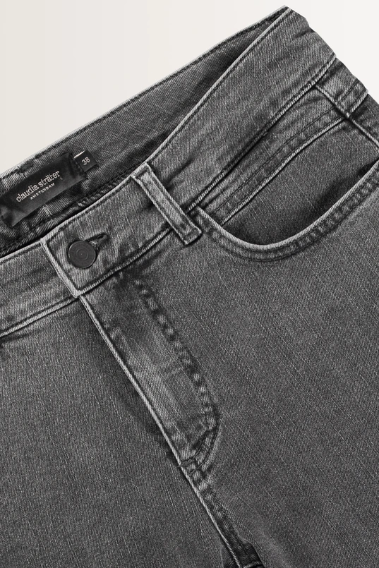 Low rise skinny jeans