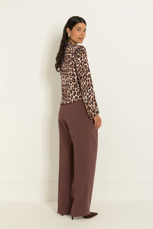 Luipaardprint blouse met puntige overhemdkraag