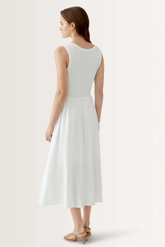 Maxi-jurk met ribtop en zwierige rok