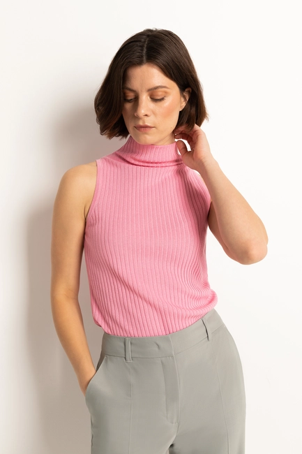 Mouwloze gebreide top