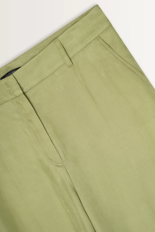 Pantalon subtiele glans