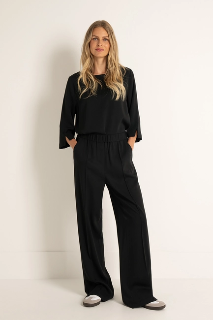 Pull-on broek met pintucknaden