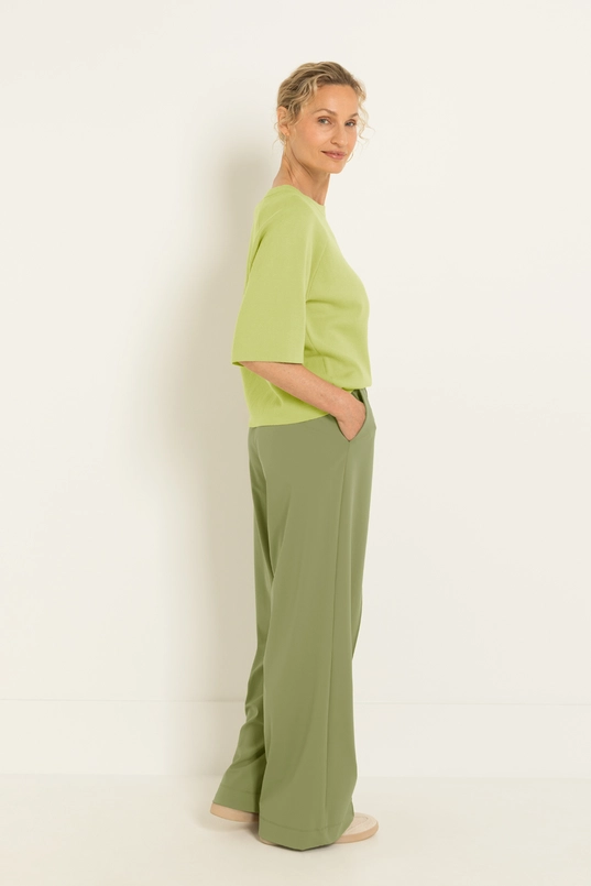 Pull-on travel pantalon