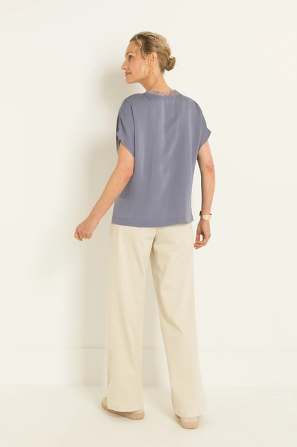 Rechte jeans met subtiel paneeleffect