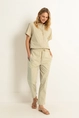 Relaxte broek met strikceintuur
