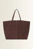 Ruime totebag van suèdeleer