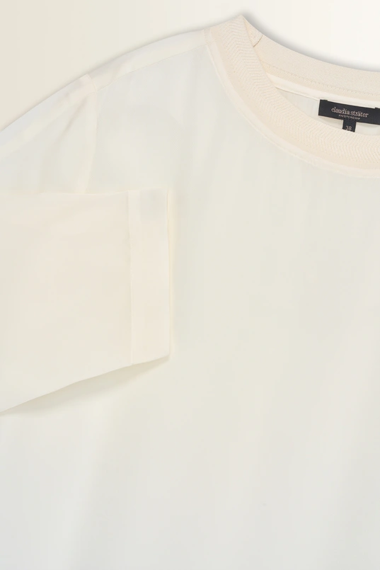 Satijnachtige blouse met driekwartmouwen