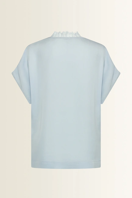Satijnen blouse met kanten V-hals
