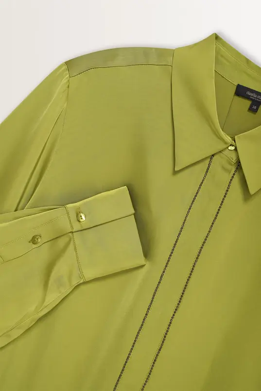 Satijnen blouse met sierbies