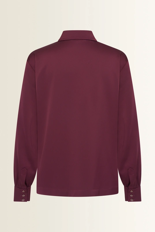 Satijnen blouse met verdekte knoopsluiting